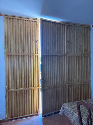 Puerta de garaje metálica