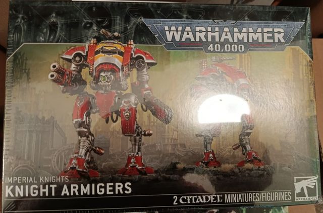 Warhammer 40,000 Imperial Knights Armigers