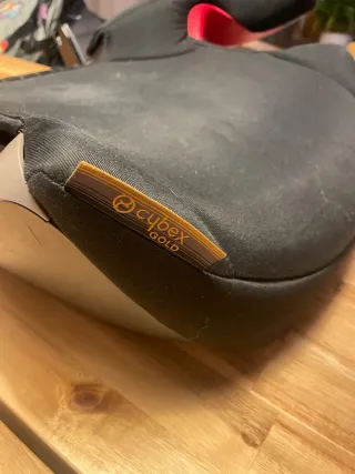 Elevador coche negro Cybex Gold