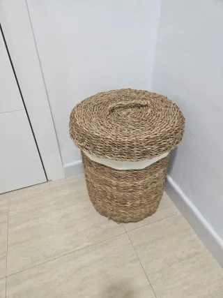 Cesta de junco con tapa y forro algodón