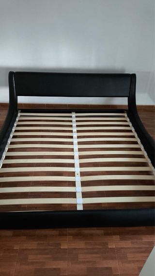 Cama con Somier King Size Tatami Negro.
