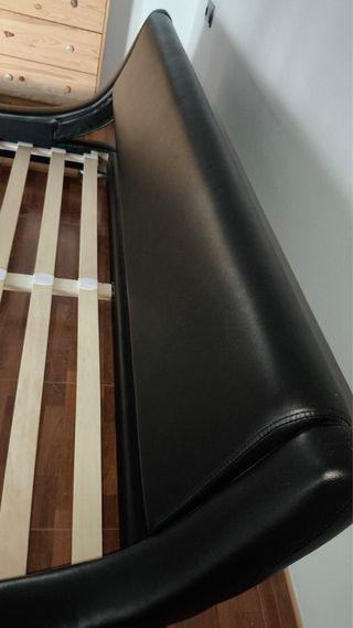 Cama con Somier King Size Tatami Negro.