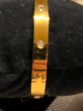 Pulsera rígida dorada circonita tipo Armani