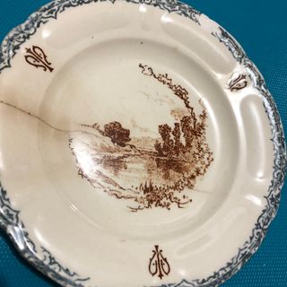 2 Platos Antiguos HB Choisy-le-Roi