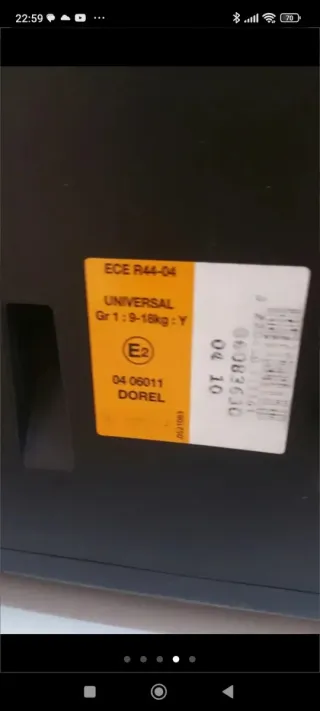 Silla de coche para bebé color rojo