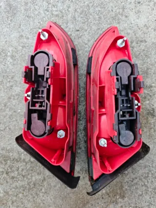 Pilotos Traseros Alfa Romeo 159.