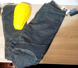 Chaqueta y pantalón de moto M