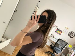 Top sportivo marrone