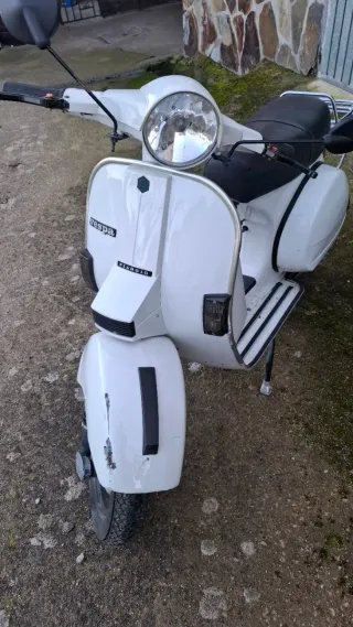 Vespa Blanca piaggio