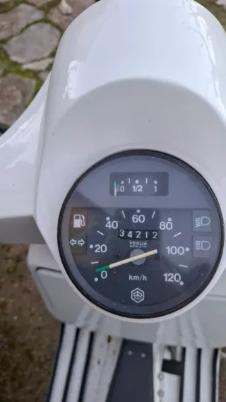 Vespa Blanca piaggio
