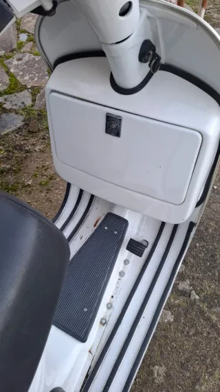 Vespa Blanca piaggio