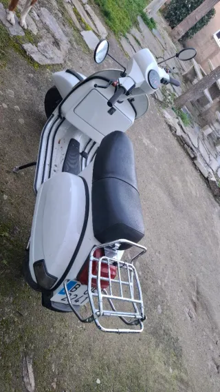 Vespa Blanca piaggio