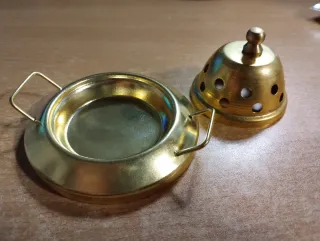 Porta incenso dorato in metallo