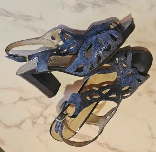 Sandalias de tacón Pitillos, talla 39, azul marino