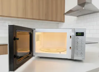 Microondas Panasonic NN-K36HMM - Como Nuevo