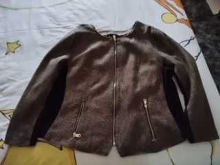 Cazadora marrón