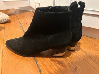 Botines Mango ante negros tacón metalizado