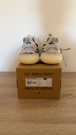 Adidas Yeezy Boost 350 V2 Zebra