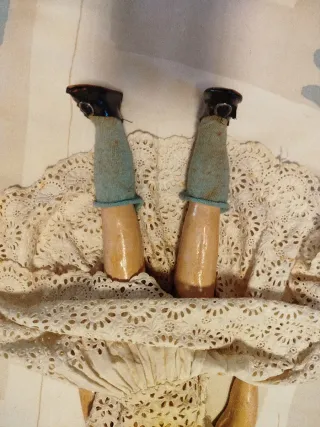 Muñeca de porcelana antigua Marca LC ancla