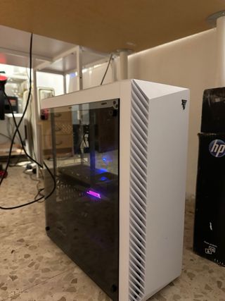 PC Gaming Blanco con RGB
