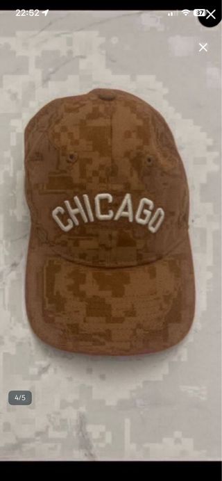 Gorras Chicago y Berlín Marrón y Negra