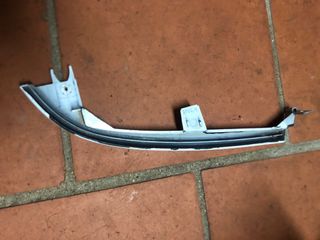 Pestaña Faro Renault Clio 1.8 16v