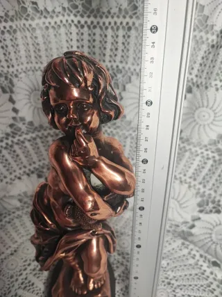 Figura niño vintage bronce