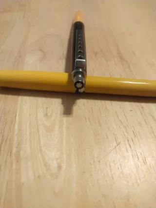 Bolígrafo Montblanc Carrera 590