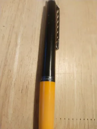 Bolígrafo Montblanc Carrera 590