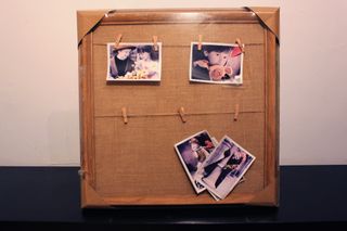 Cornice per foto in legno e iuta con clip