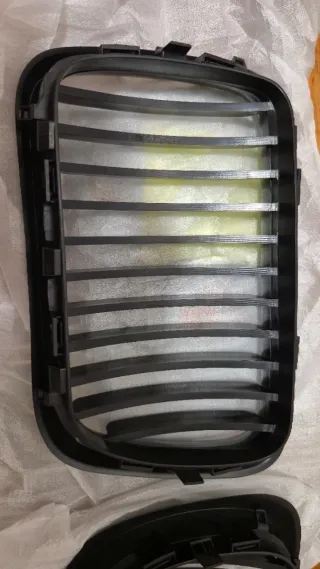 Grelhas Frontais BMW E36 Sedan