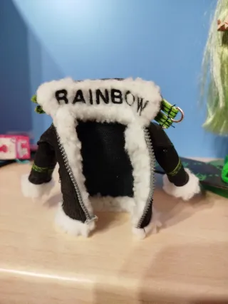 Muñeca Rainbow High Verde