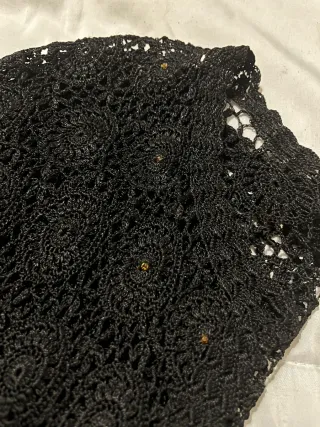 Blusa de encaje negra