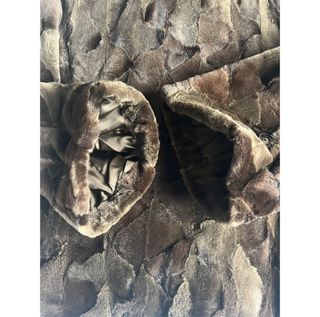 Chaqueta de piel marrón