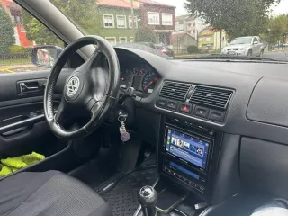 Volkswagen Golf 2003