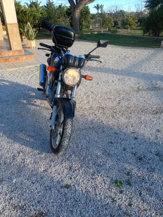 Honda CBF 250 Negra