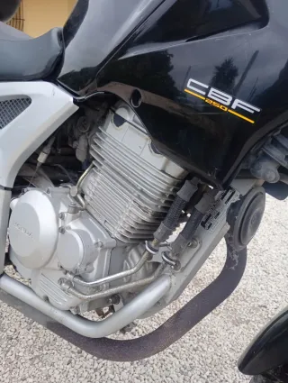 Honda CBF 250 Negra