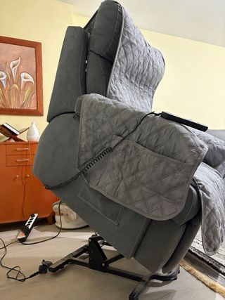 Sillón Reclinable Gris con Funda