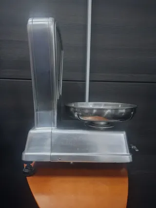 Báscula antigua Mobba