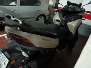 Yamaha Tricity 300 Beige Scooter