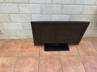 Televisor Samsung 32 Negro La botonera desplazada