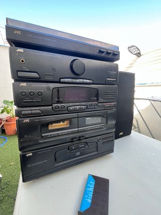 Equipo de música vintage retro JVC