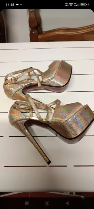 Lote Zapatos Tacón Plataforma Dorados y negros