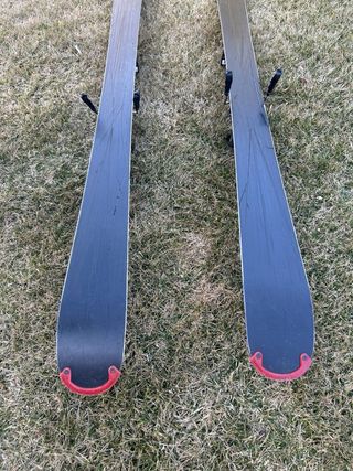 Esquís Elan Slingshot 166 Freestyle.