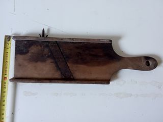 Mandolina antigua para cortar patatas