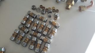 Lote de  juntas  de cobre y metal