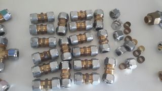 Lote de  juntas  de cobre y metal