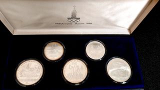 3,85 onzas  PLATA PURA JJOO MOSCÚ 1980 5 MONEDAS