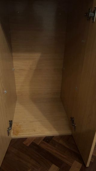 Armadio in legno o garage