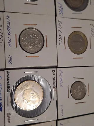 Lote 25 monedas del mundo